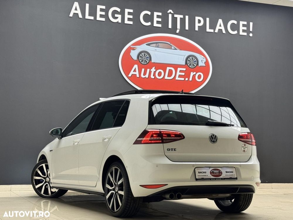 Volkswagen Golf - 3