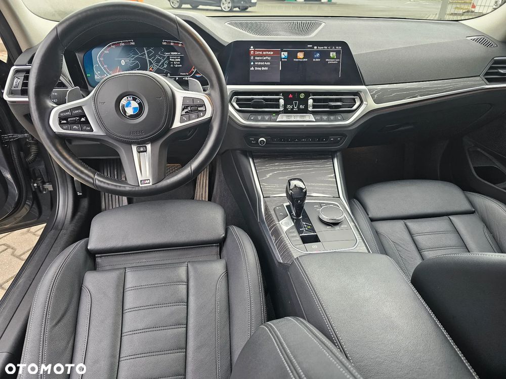 BMW Seria 3 330d xDrive Sport Line sport - 6