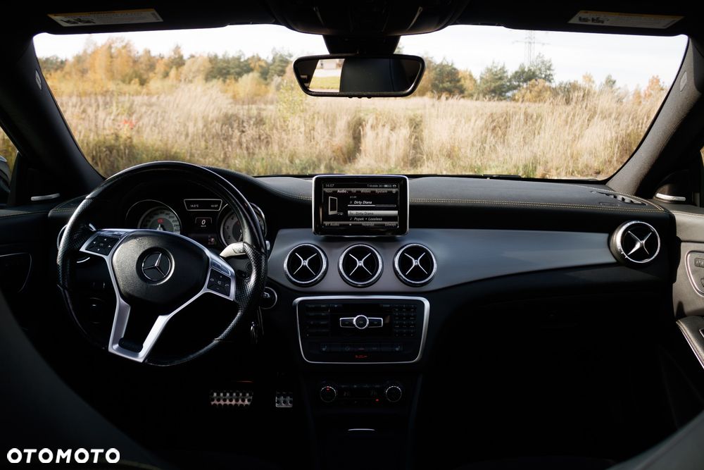 Mercedes-Benz CLA - 18
