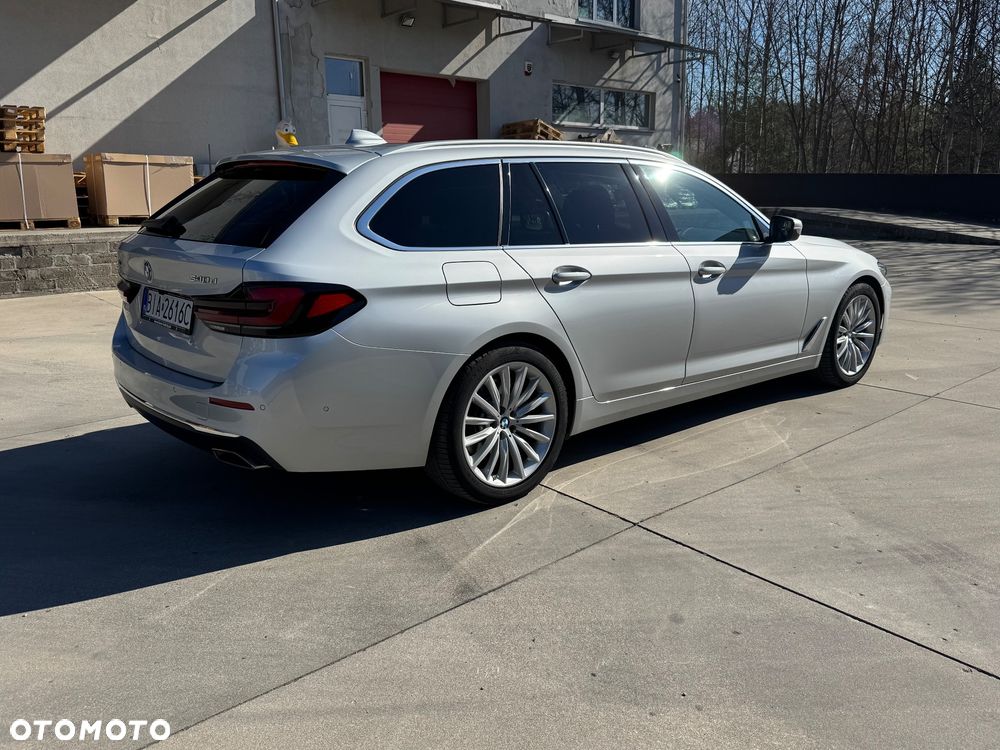 BMW Seria 5 540d xDrive - 7