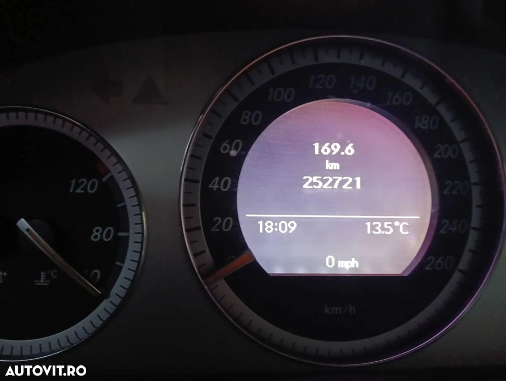 Mercedes-Benz C 200 - 10