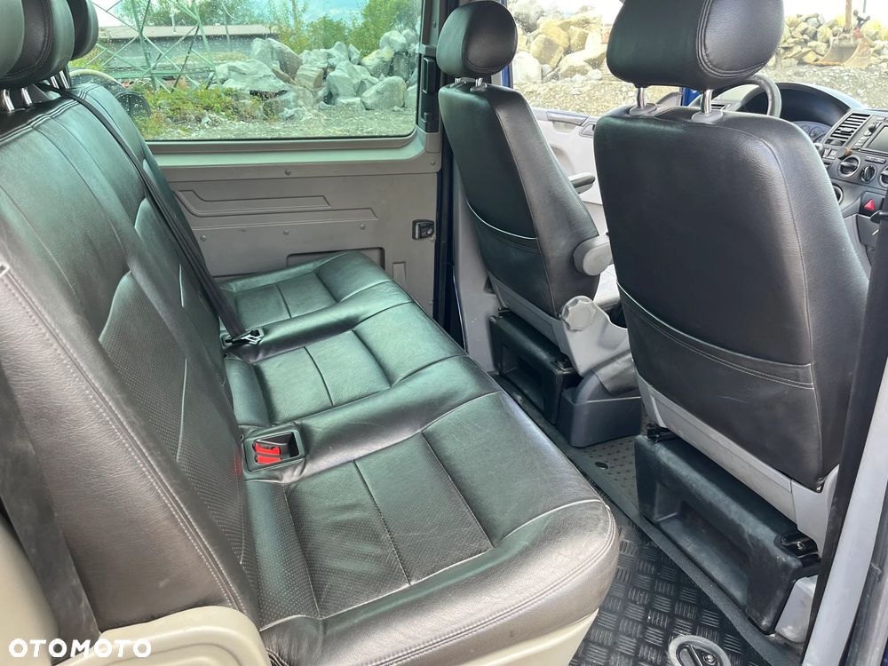Volkswagen Transporter - 17