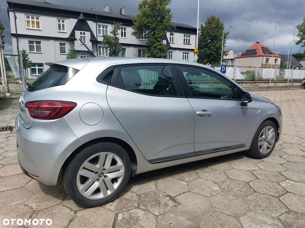 Renault Clio - 9