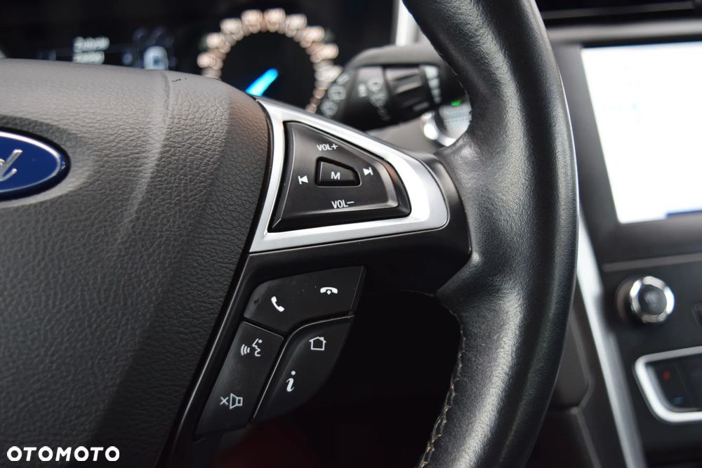 Ford Mondeo 2.0 TDCi Titanium - 23