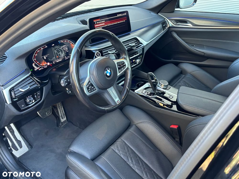 BMW Seria 5 520d xDrive M Sport Edition - 6