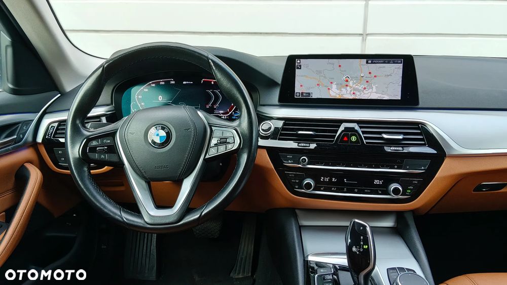 BMW Seria 5 530e iPerformance GPF Business Edition - 19