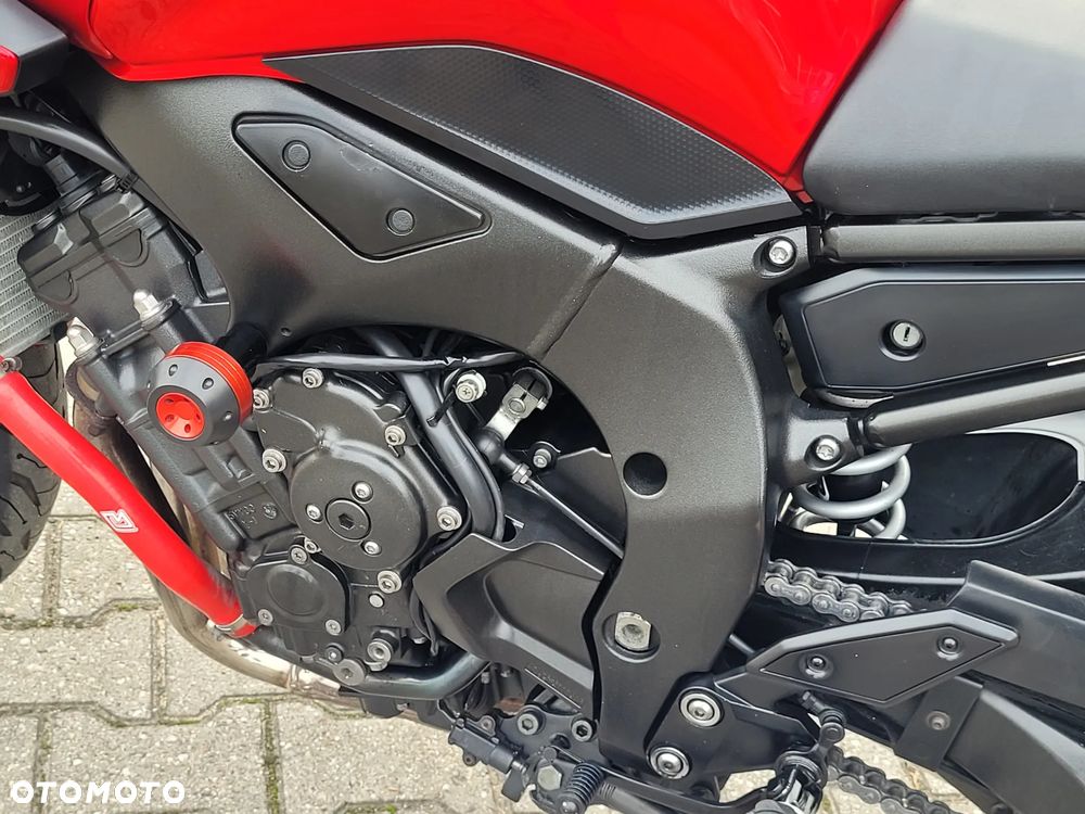 Yamaha FZ - 15