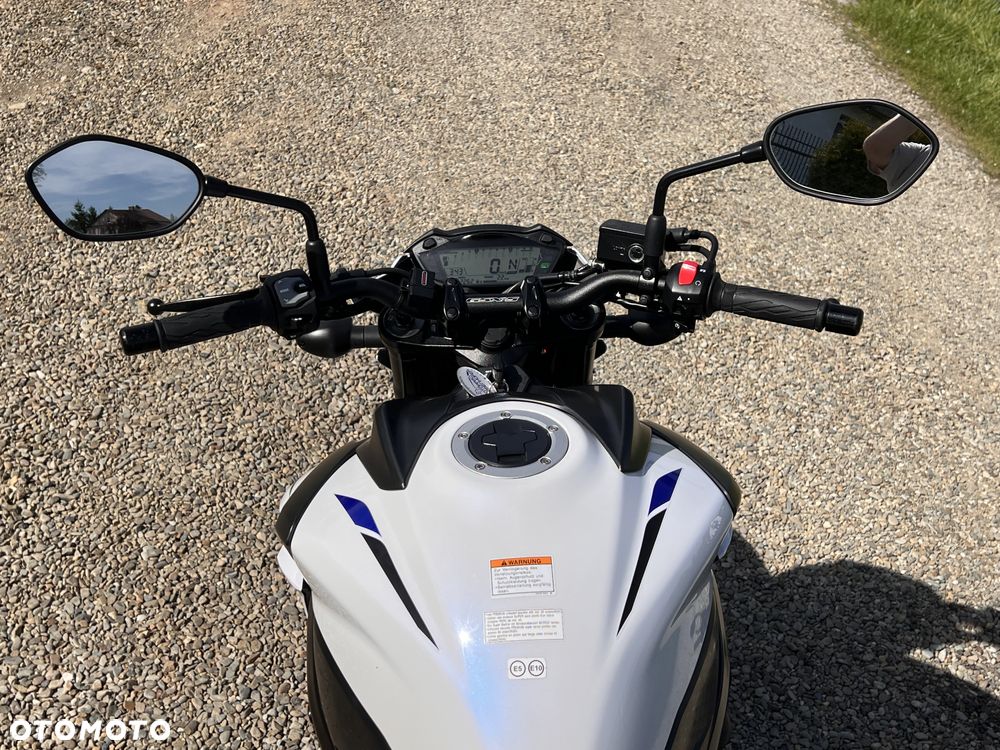 Suzuki GSX - 8