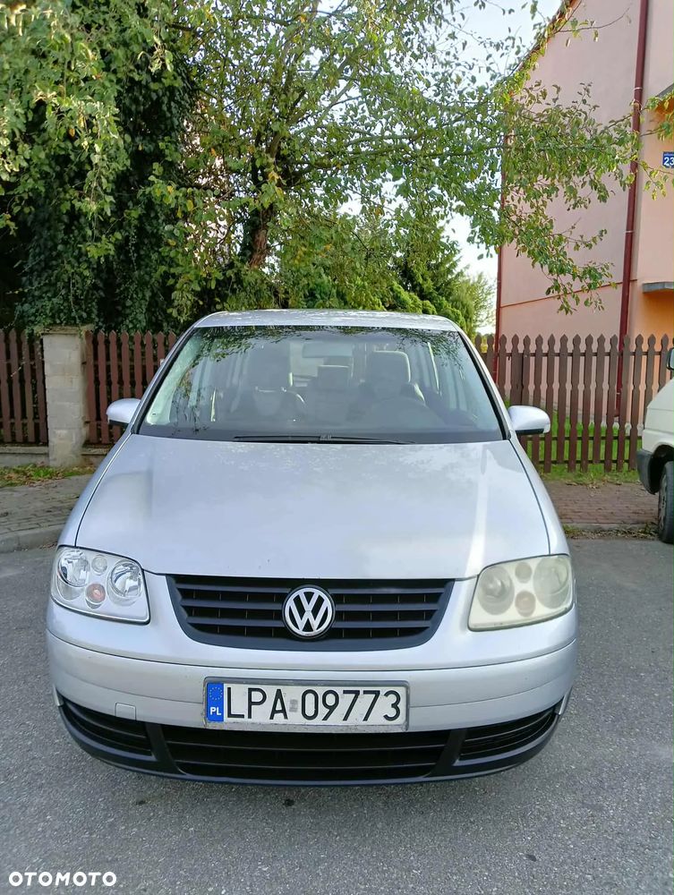 Volkswagen Touran 1.9 TDI Conceptline - 4