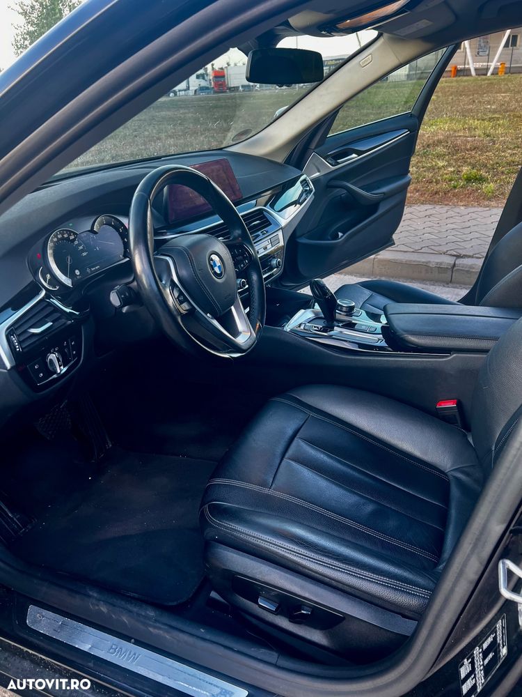 BMW Seria 5 520i AT - 7