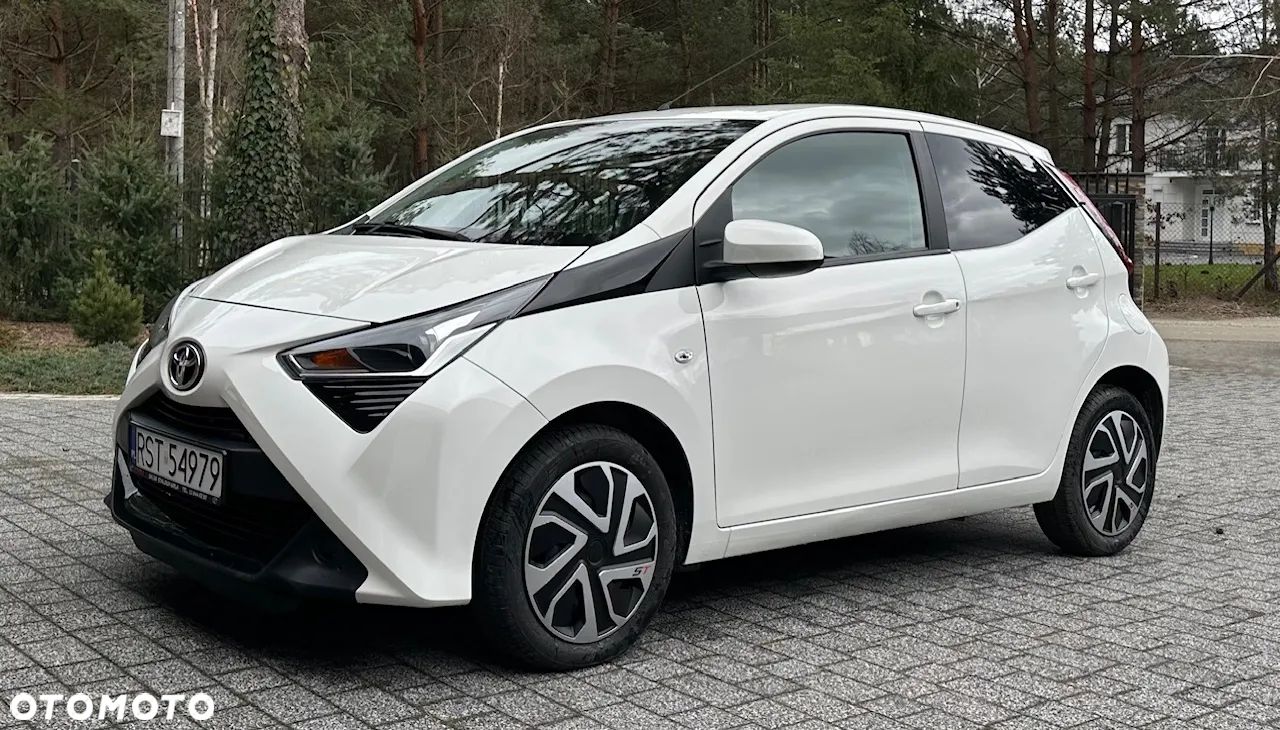 Toyota Aygo x-clusiv - 1