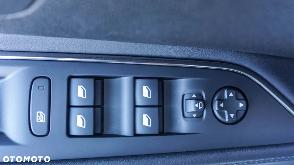 Peugeot 3008 1.6 PureTech Hybrid PHEV Allure Pack S&S EAT8 - 25