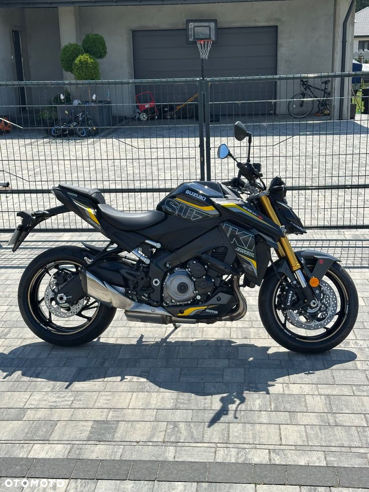 Suzuki GSX 1000 - 2