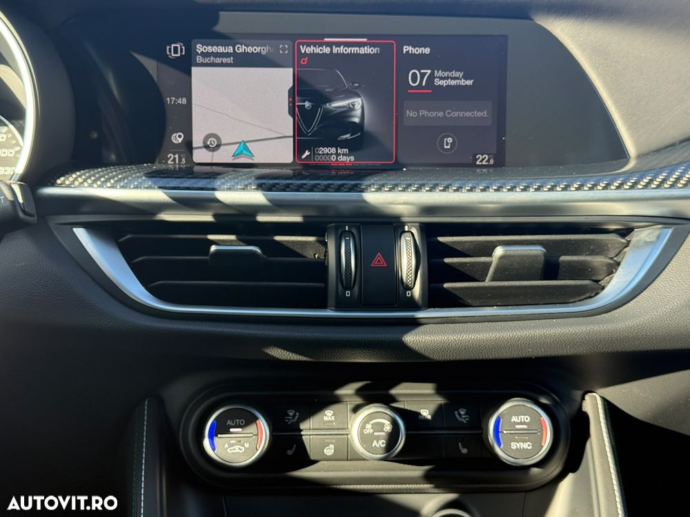 Alfa Romeo Stelvio 2.9 V6 Turbo AWD AT8 Quadrifoglio - 17