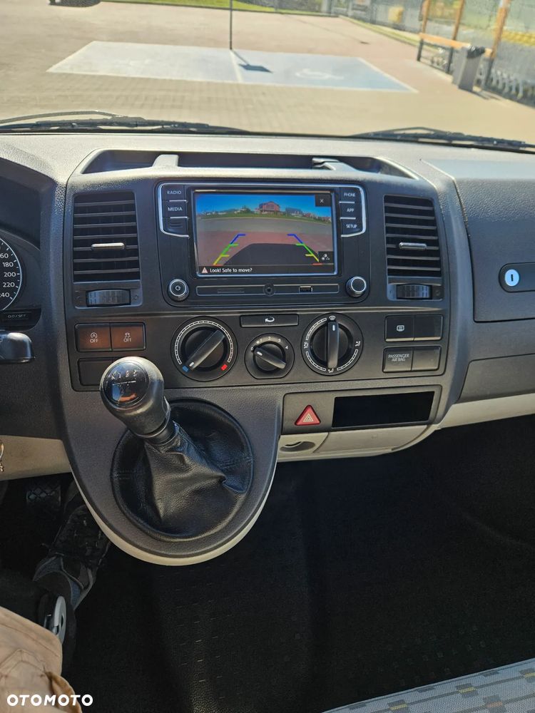 Volkswagen Transporter - 21
