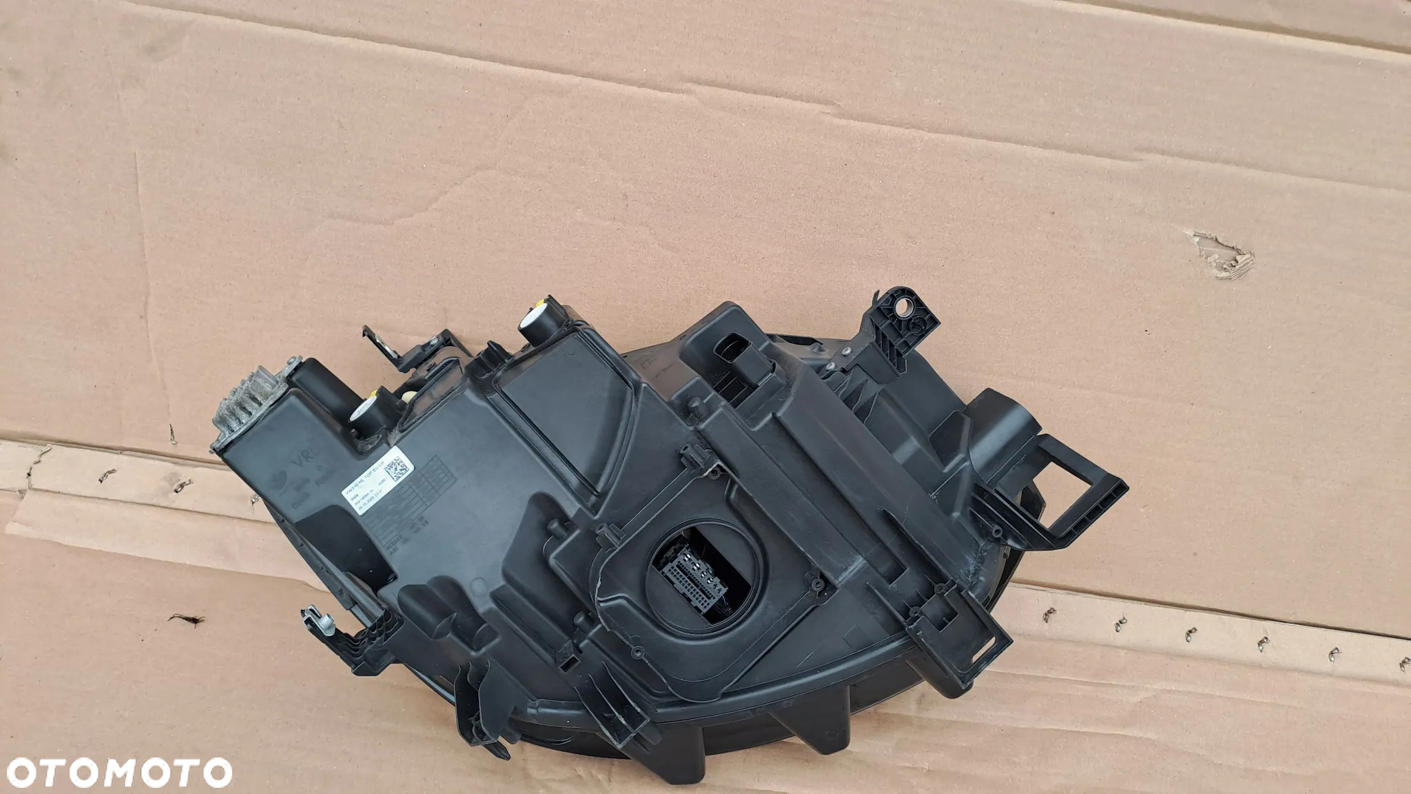 VW ID3 LEWA LAMPA FULL LED 10B941035B UŻYWANA - 11