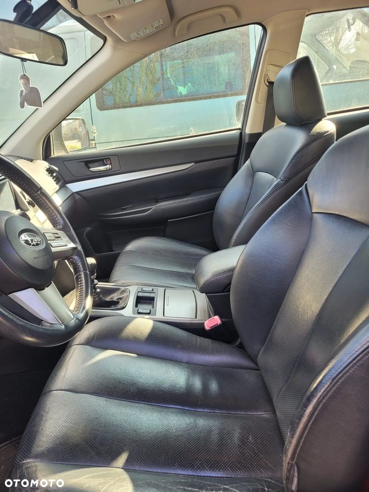 Subaru Legacy 2.0D Active - 11