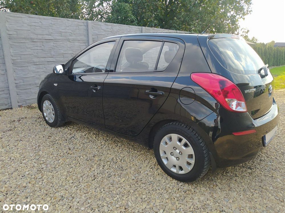 Hyundai i20 - 22