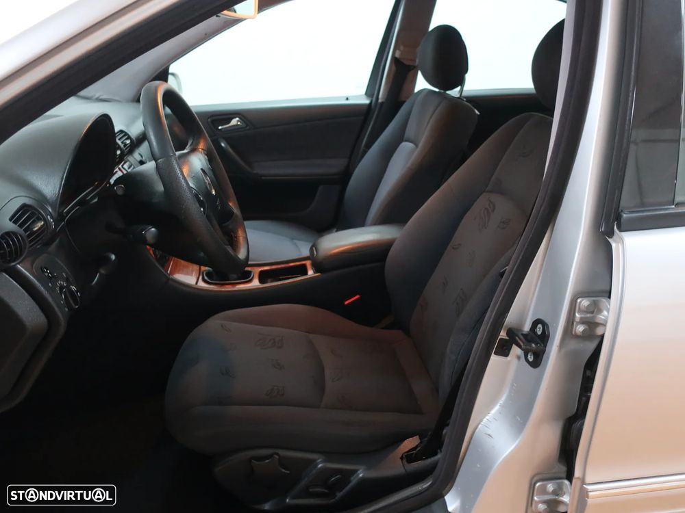 Mercedes-Benz C 220 CDi Classic - 12