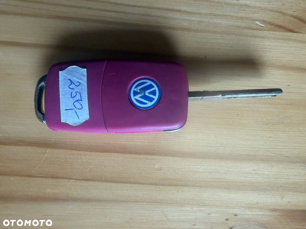 Stacyjka z Różowym kluczykiem !!! New Beetle , Golf IV - 5