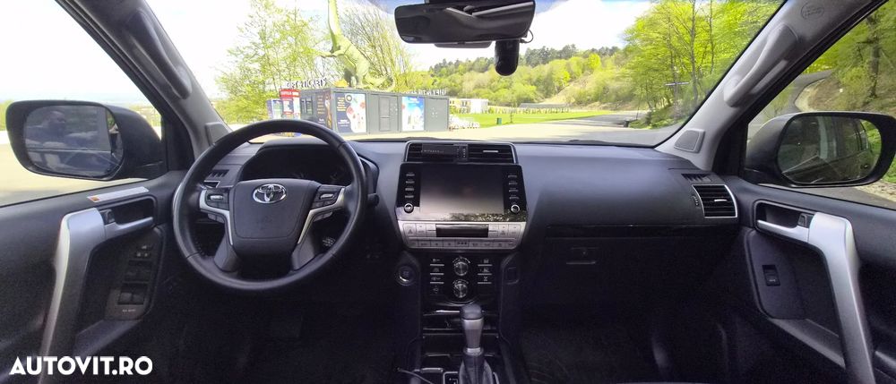 Toyota Land Cruiser 2.8l D-4D 204 CP A/T Luxury Black Matte Edition - 11