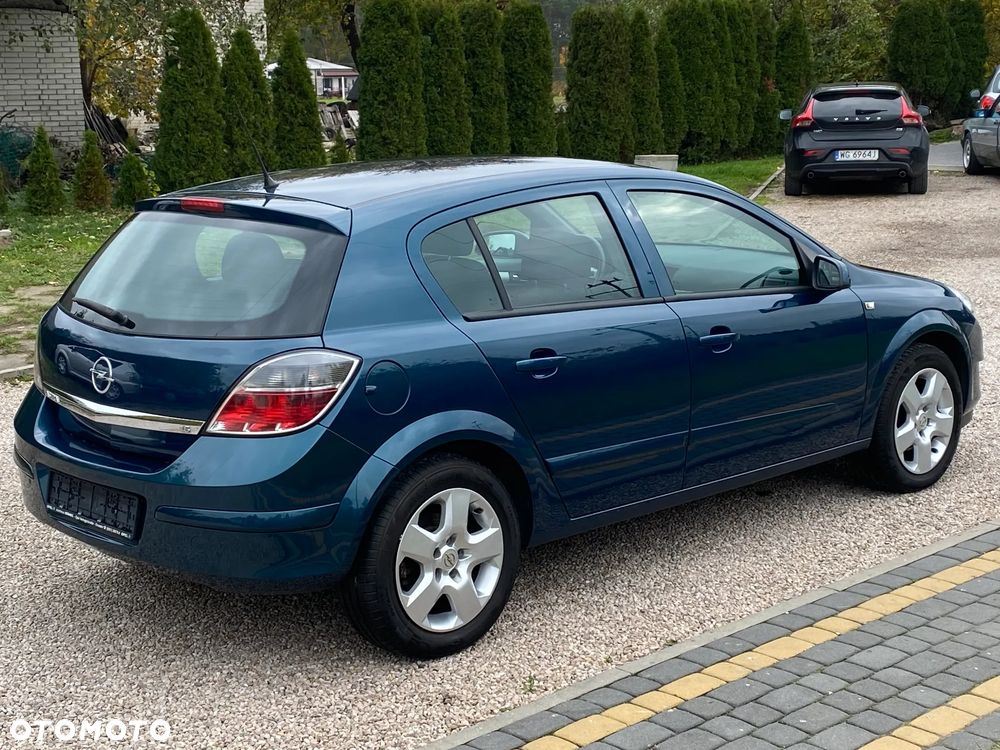 Opel Astra - 16