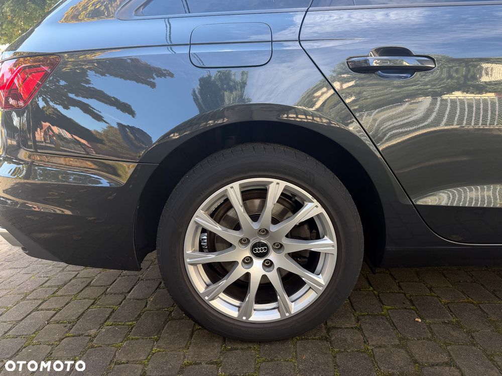 Audi A4 Avant 35 TDI S tronic - 5