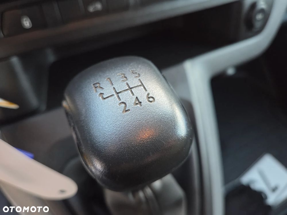 Peugeot Expert LONG 2.0 BLUE HDI 122KM - 17