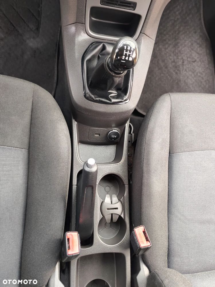 Ford Fiesta - 19