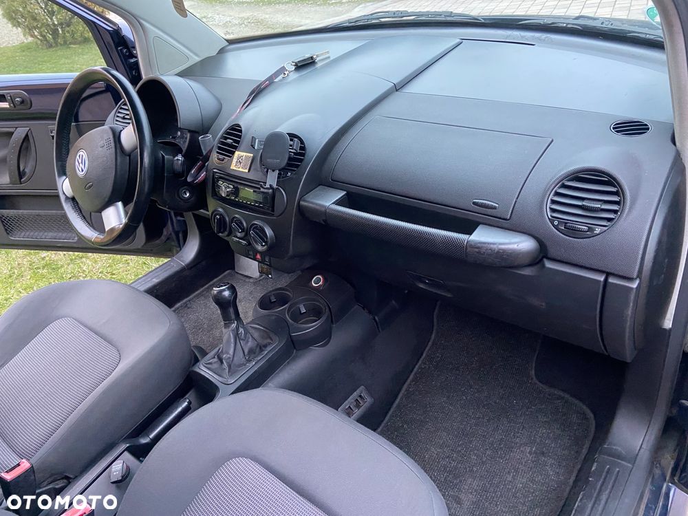 Volkswagen New Beetle 1.6 - 13