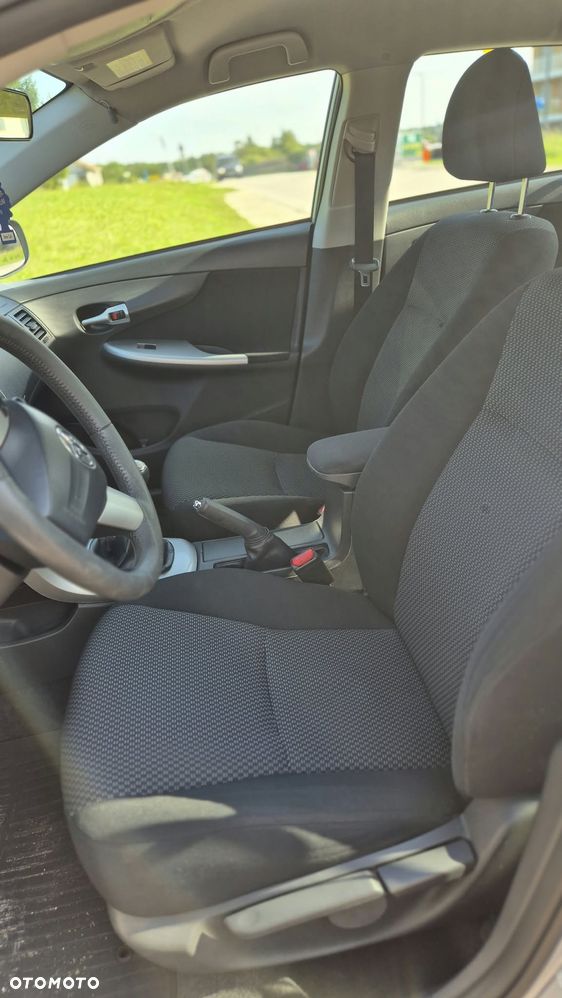 Toyota Corolla 1.4 D-4D Active - 15