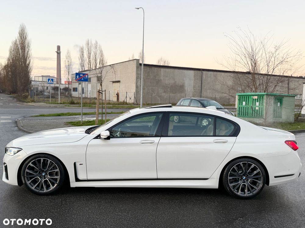 BMW Seria 7 750Li xDrive sport - 3