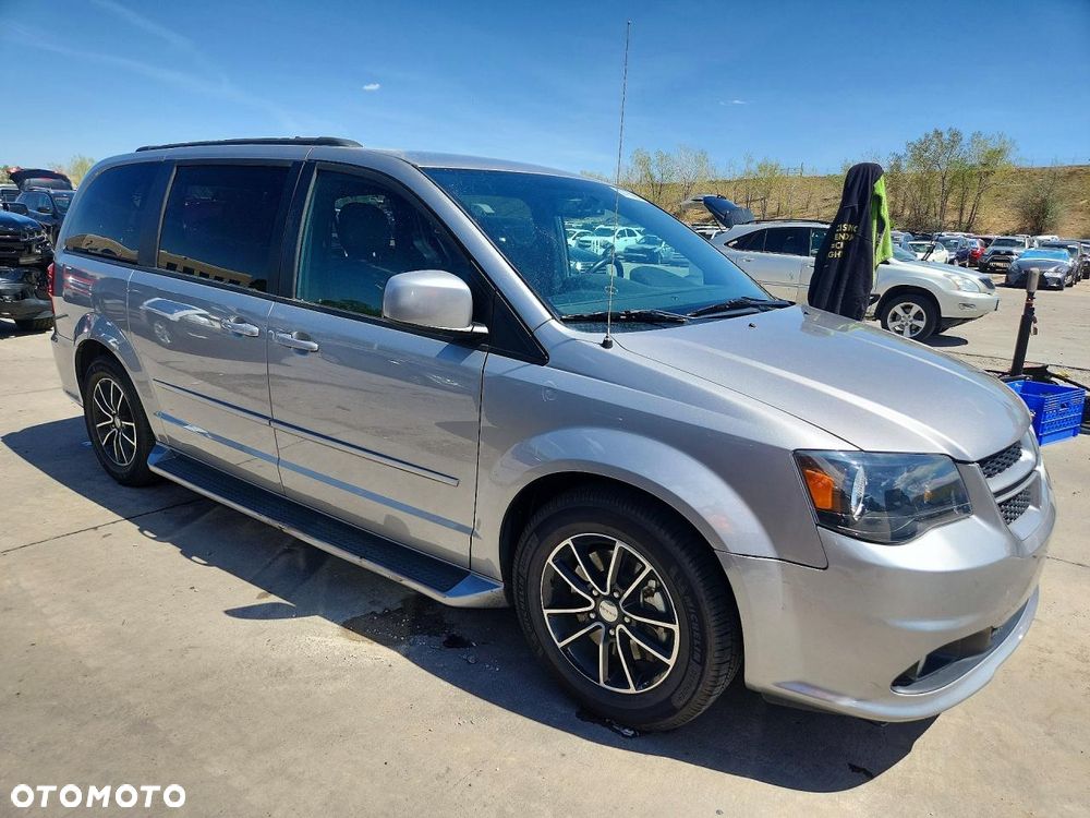Dodge Grand Caravan - 1