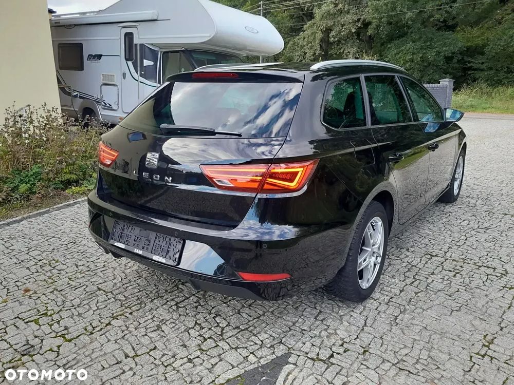 Seat Leon 2.0 TDI DPF DSG Xcellence - 8