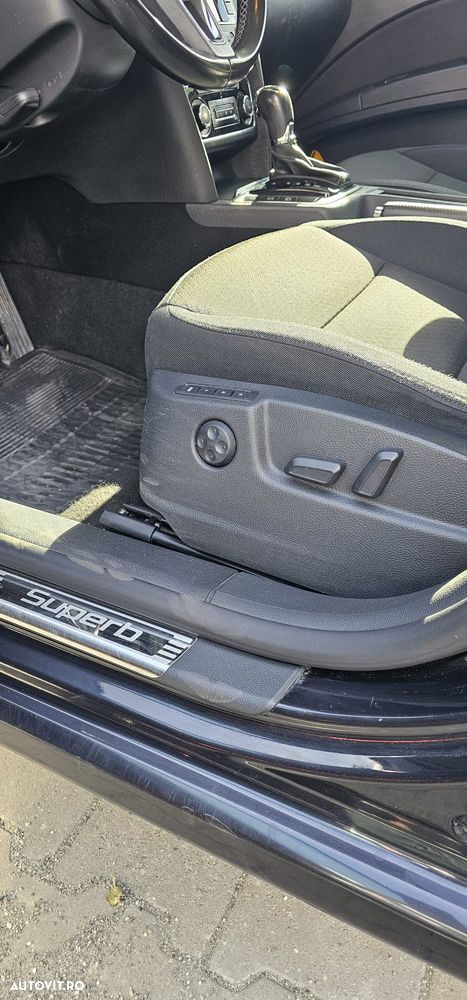 Skoda Superb 2.0 TDI DSG Exclusive - 20