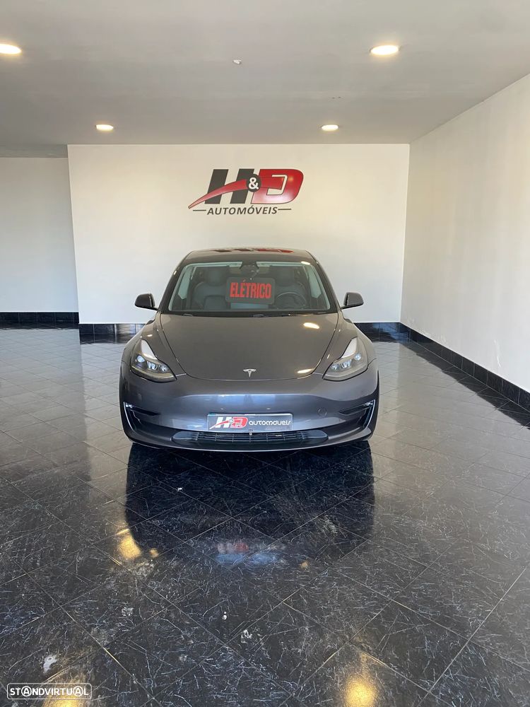 Tesla Model 3 Long Range Tração Traseira - 34