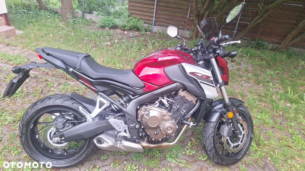 Honda CB - 1