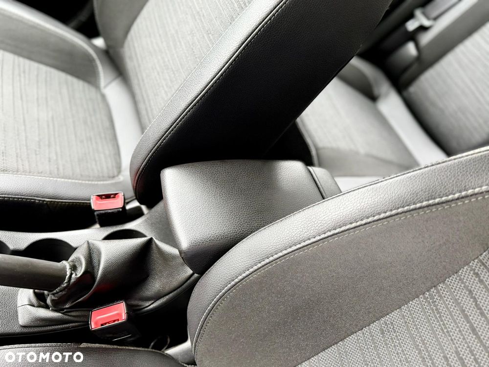 Opel Astra 1.6 Active - 34