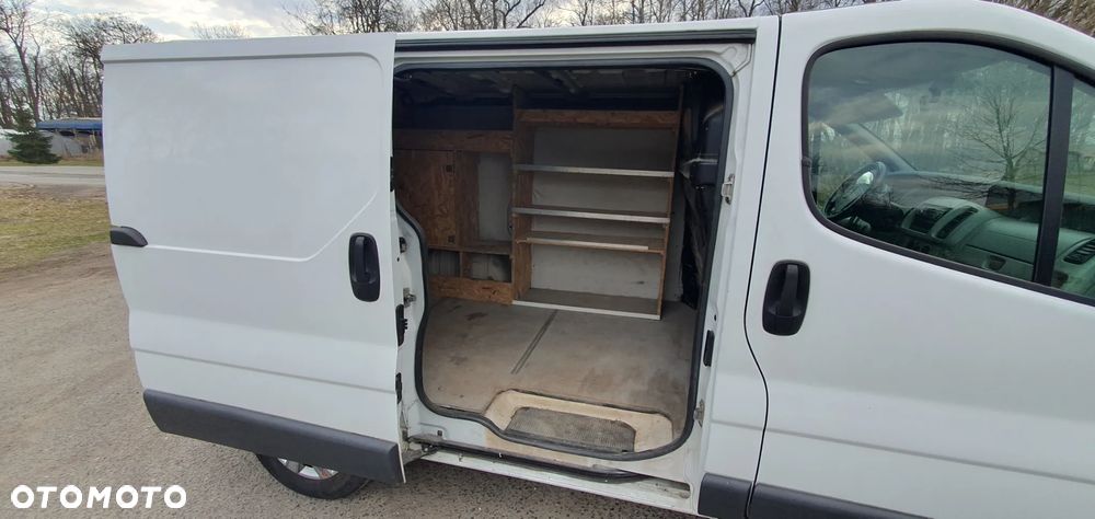 Opel Vivaro - 11