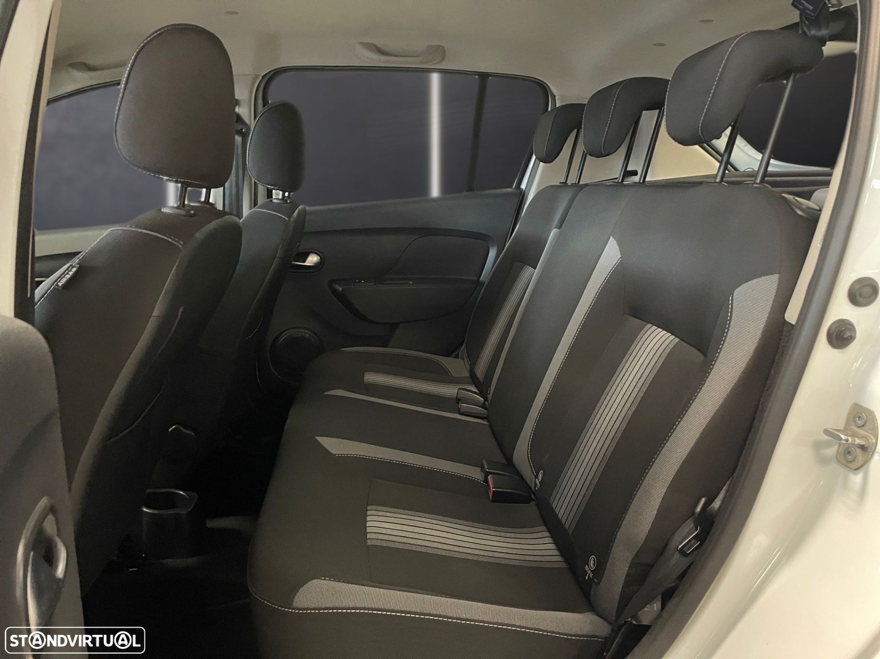 Dacia Sandero 0.9 TCe Stepway - 29