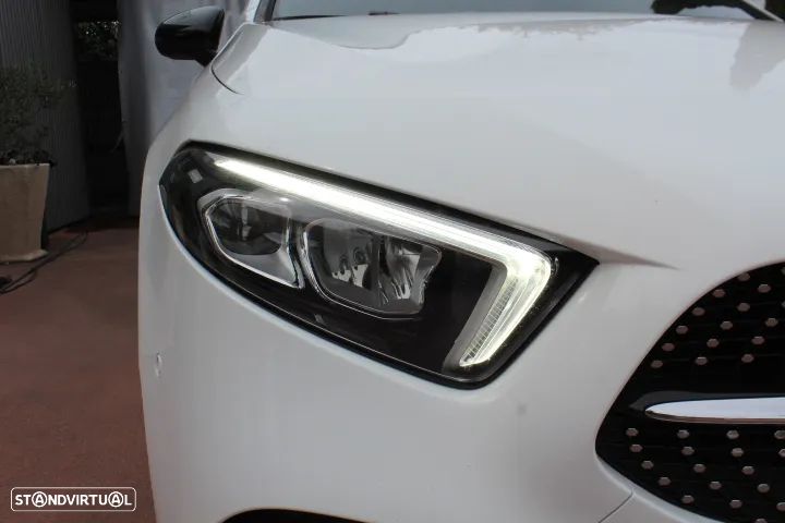 Mercedes-Benz A 180 d AMG Line - 28