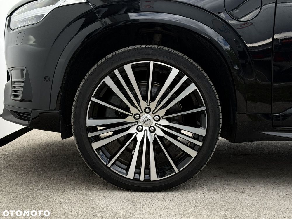 Volvo XC 90 - 9