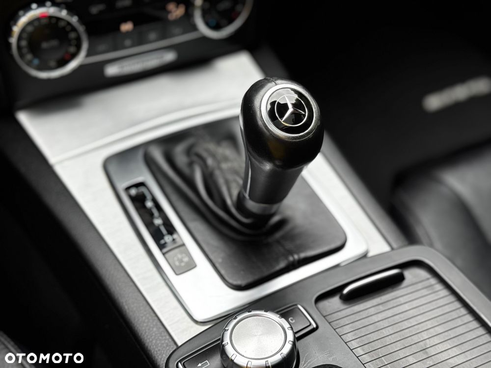 Mercedes-Benz Klasa C 200 CDI 7G-TRONIC Avantgarde Edition - 23