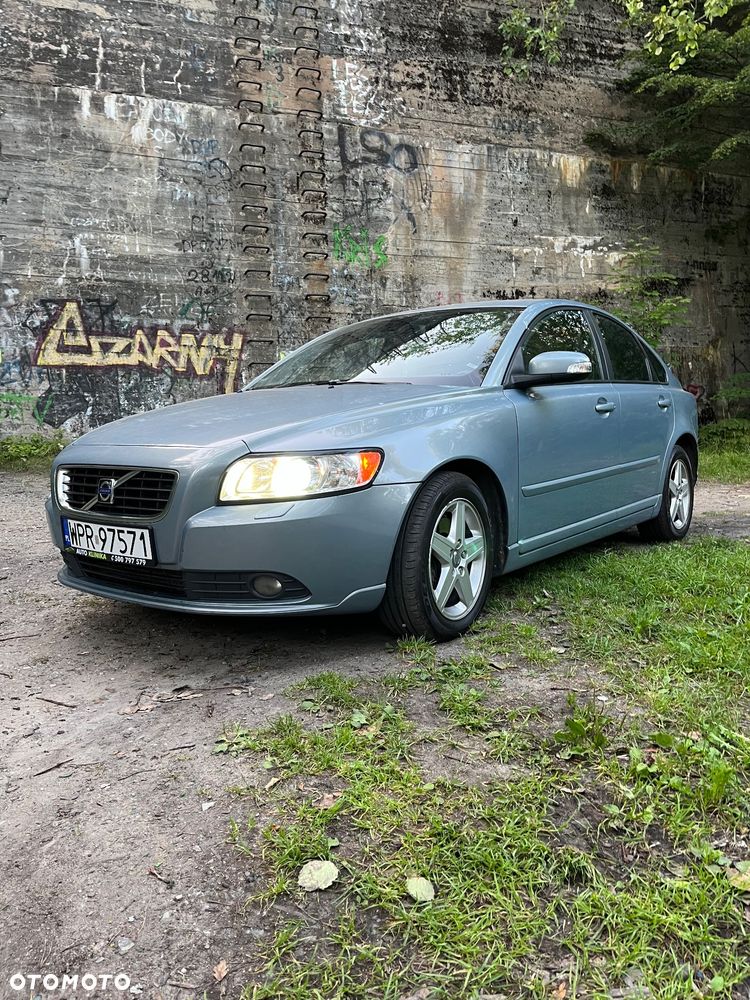 Volvo S40 2.0D DPF Momentum - 1