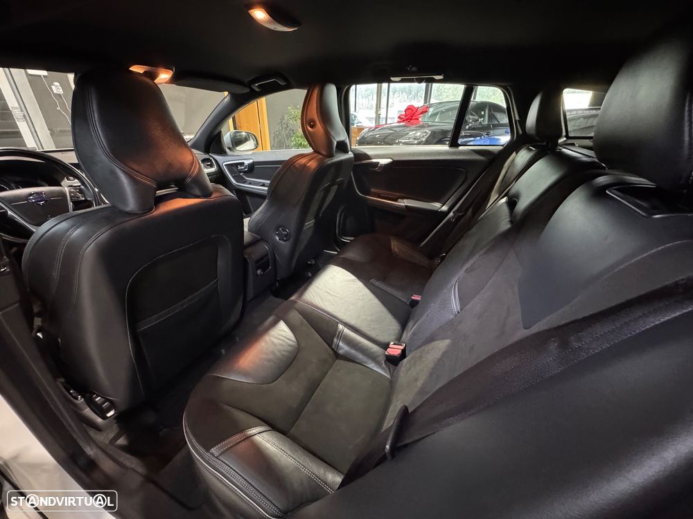 Volvo V60 1.6 D2 Drive R-Design Start/Stop - 18