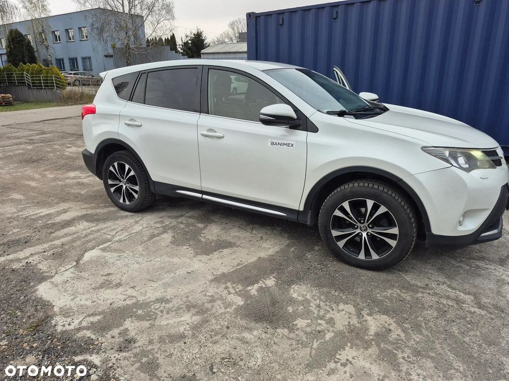 Toyota RAV4 - 6