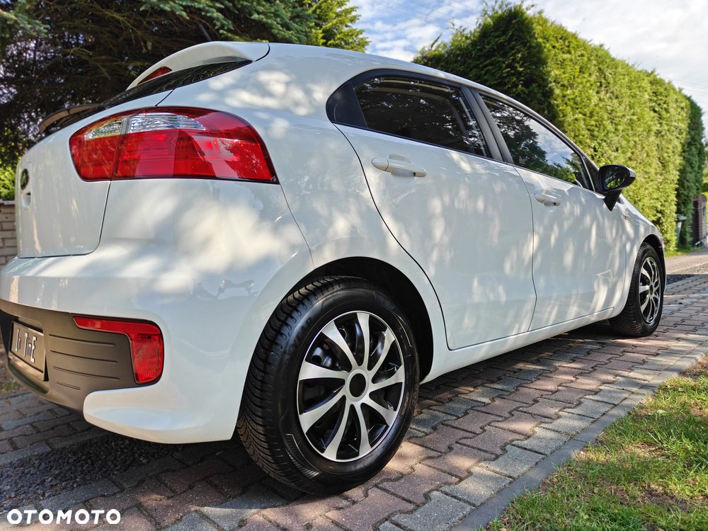 Kia Rio - 9