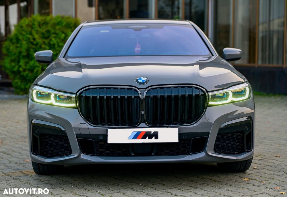 BMW Seria 7 745e - 8