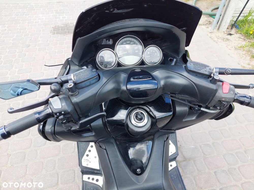 Yamaha Tmax - 9