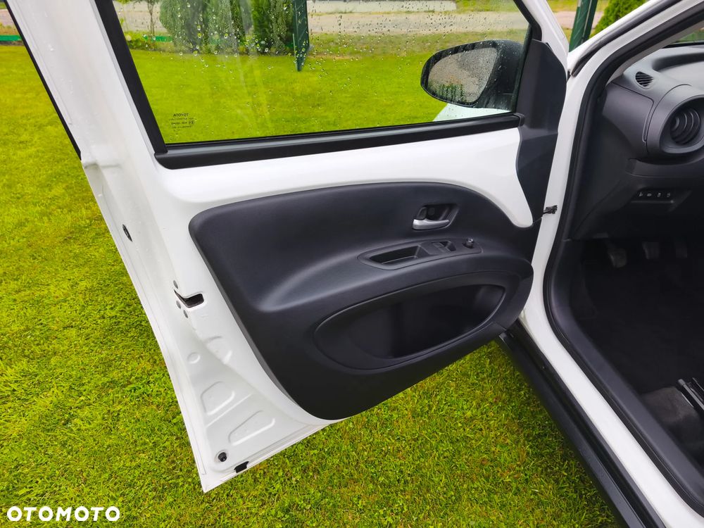 Toyota Aygo X 1.0 VVT-i Selection X-cite - 13
